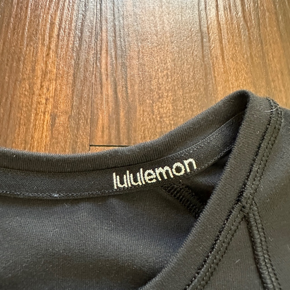 Lululemon Runderful Long Sleeve - Picture 4 of 7